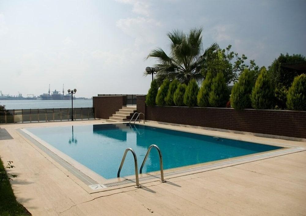 Blue Marine Hotel Sekerpinari Экстерьер фото